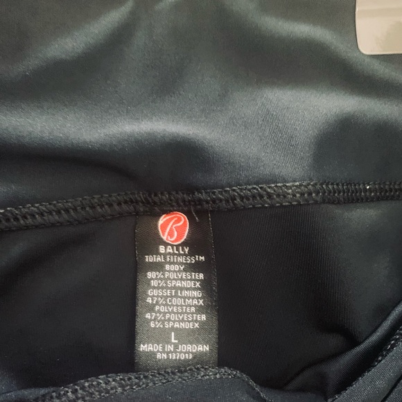 Bally Total Fitness Women’s Bootleg Regular Fit-NWT. - Picture 5 of 5